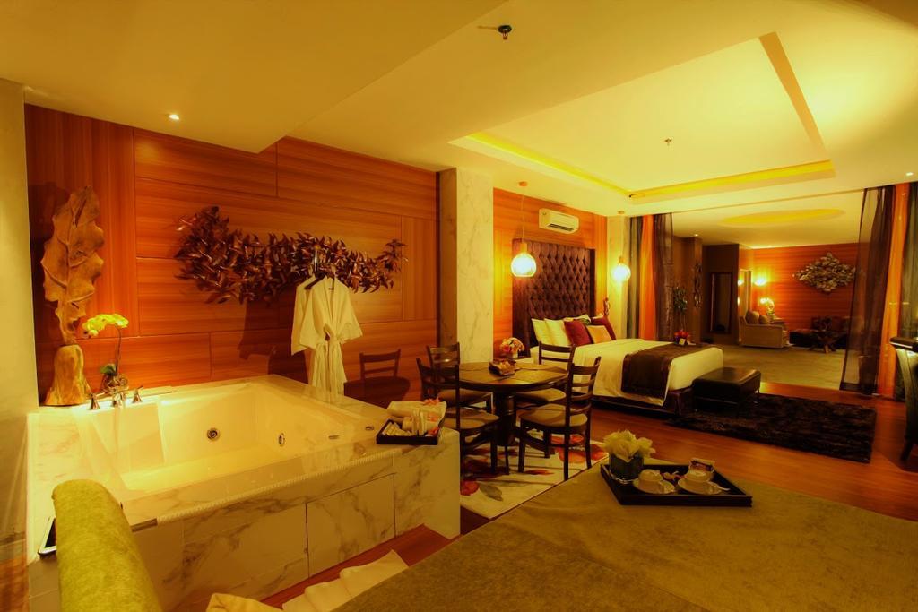 Royal Asnof Hotel 3*